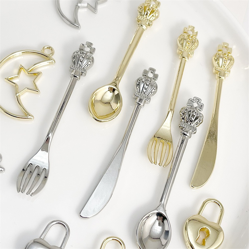 최신 50개/세트 컬러 프린트 기하학적 모양 포크, 스 - Men Accessories Locket 리뷰 및 가격