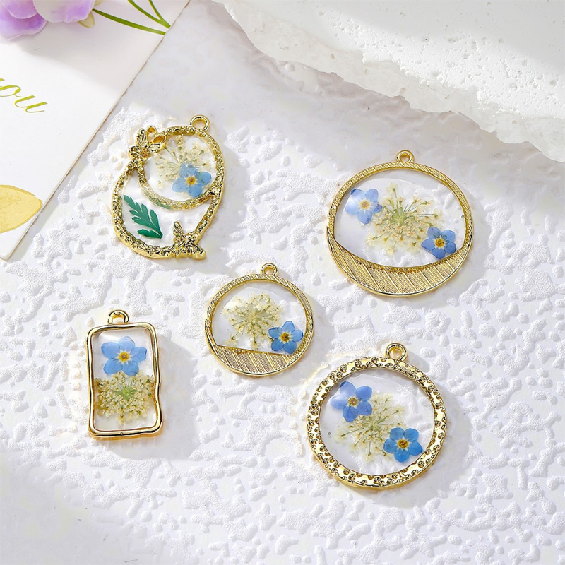 여름 스타일 30개/세트 컬러 꽃 코어 기하학 원형 물 - Men Accessories Locket 리뷰 및 가격