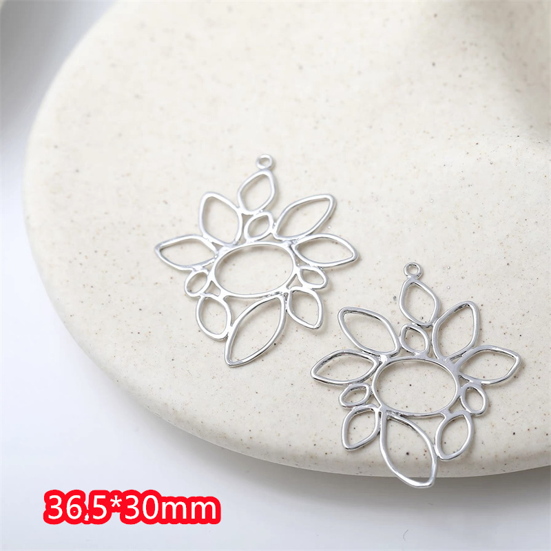 새로 도착한 40개/묶음 컬러 프린트 만화 꽃 모양 구 - Men Accessories Locket 리뷰 및 가격
