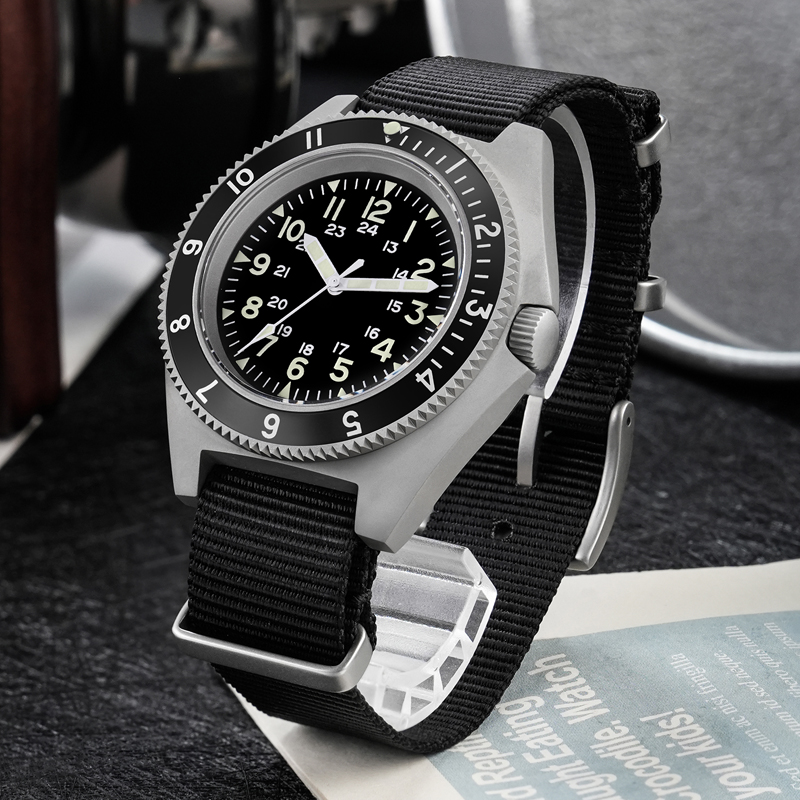 Watchdives WD1972 쿼츠 시계 사파이어 빛 - Men Accessories Jewelry 리뷰 및 가격